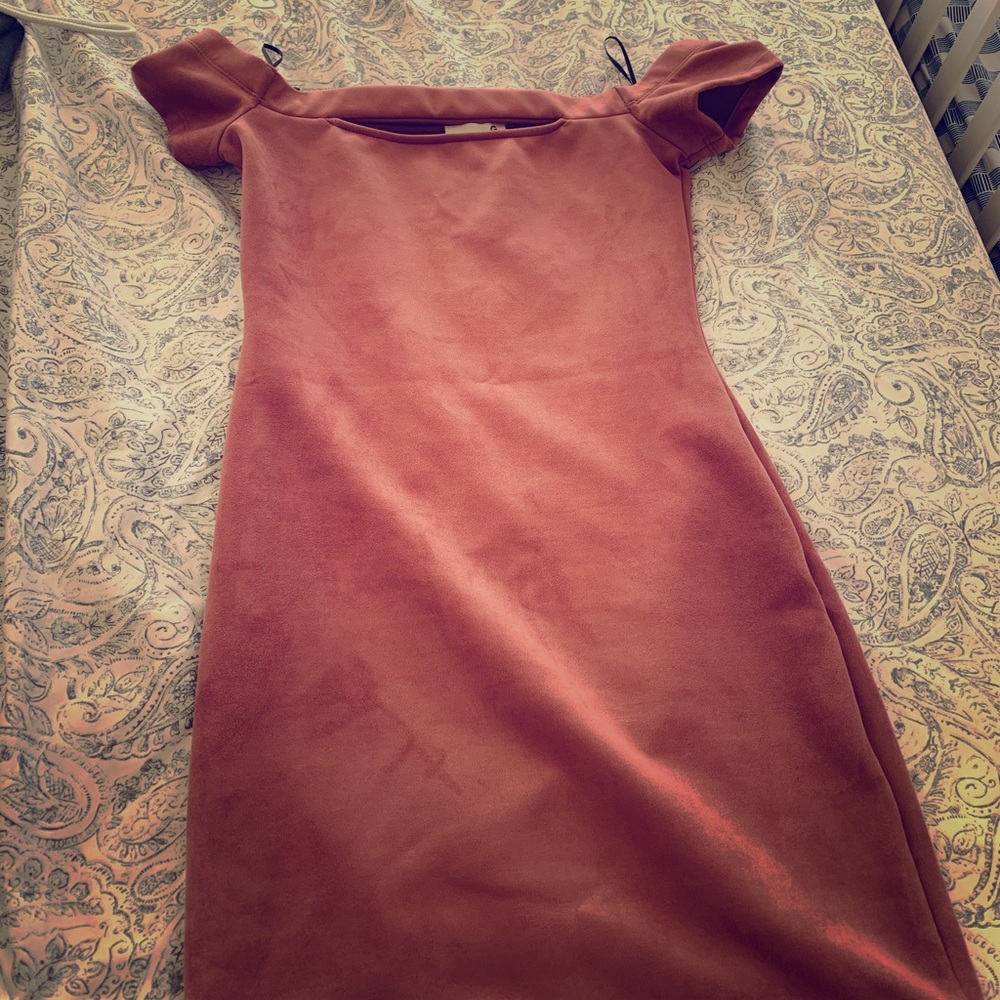 Brand New Guess off shoulder dress.
